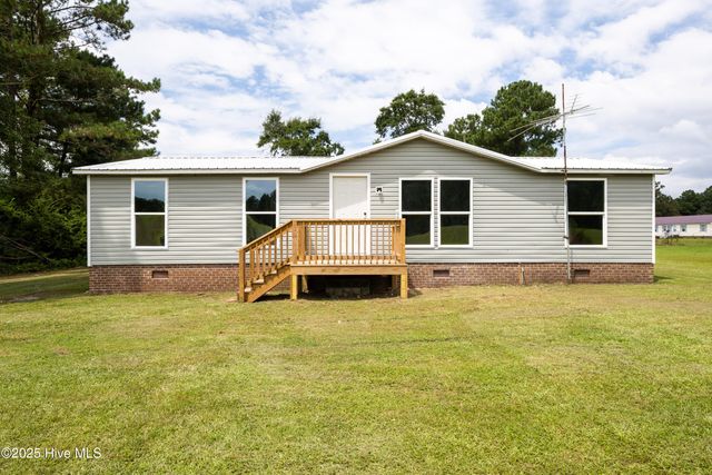 865 Cecil Odie Road, Clinton, NC 28328