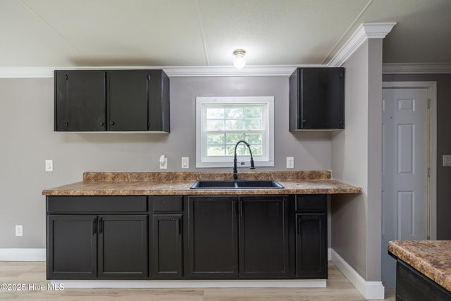 865 Cecil Odie Road, Clinton, NC 28328