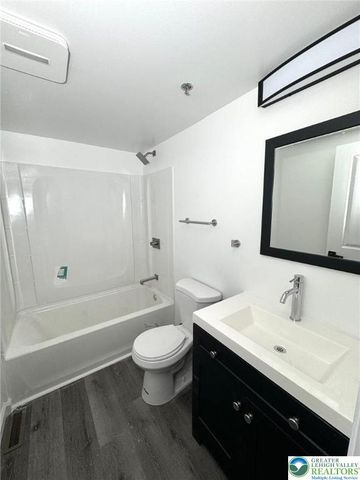 810 Monocacy Street 205, Bethlehem City, PA 18018