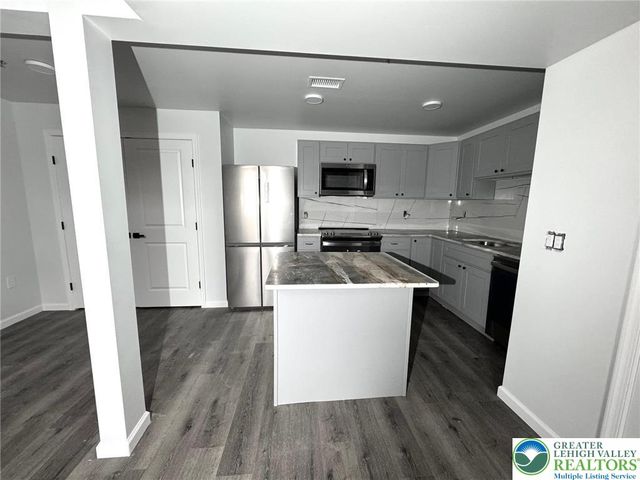 810 Monocacy Street 205, Bethlehem City, PA 18018