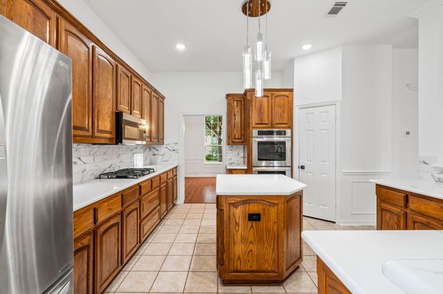 3307 Meadow Wood Drive, Richardson, TX 75082