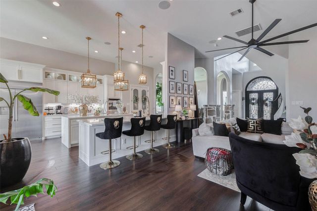 1721 W Fm 1462, Rosharon, TX 77583