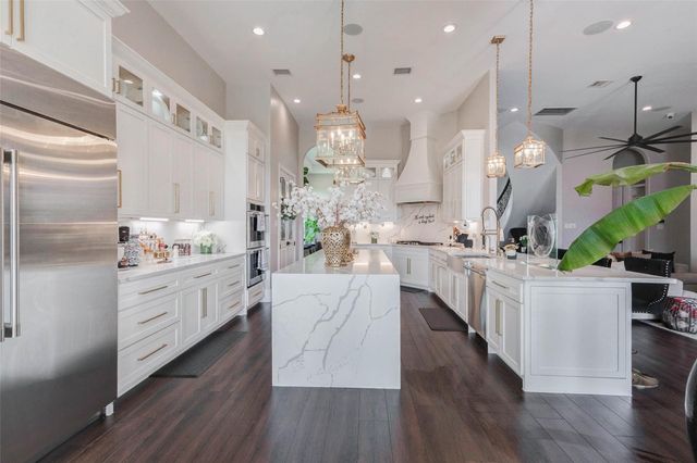 1721 W Fm 1462, Rosharon, TX 77583