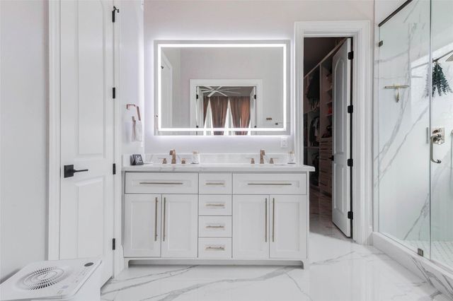 1721 W Fm 1462, Rosharon, TX 77583