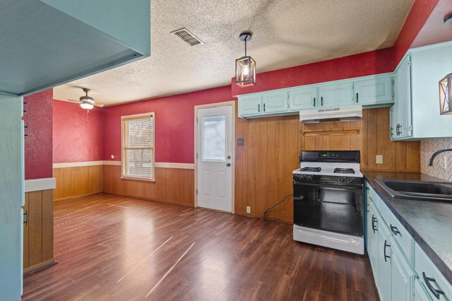 1006 W Texas Street, Denison, TX 75020