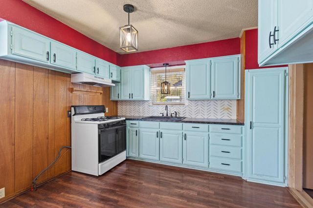 1006 W Texas Street, Denison, TX 75020