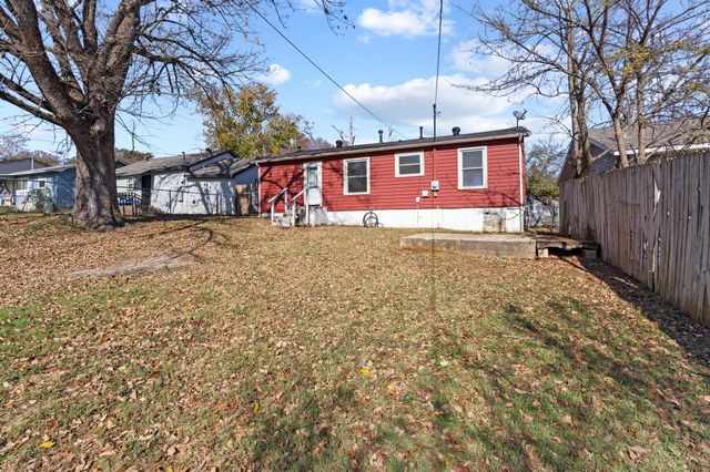 1006 W Texas Street, Denison, TX 75020