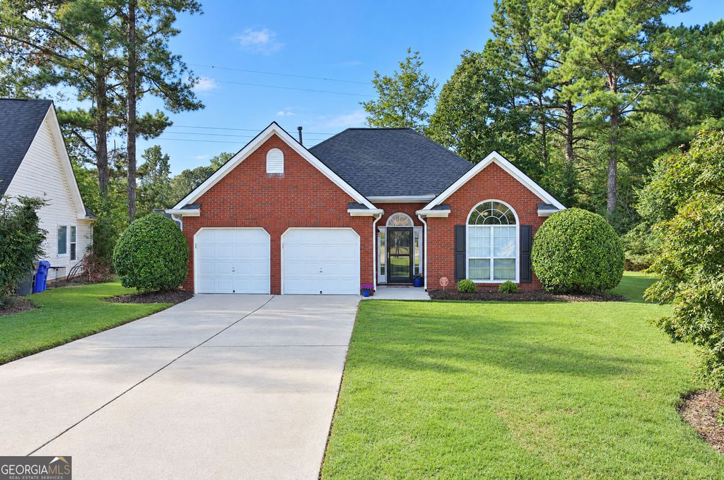 145 Cloverwood Drive, Fayetteville, GA 30215 — exterior