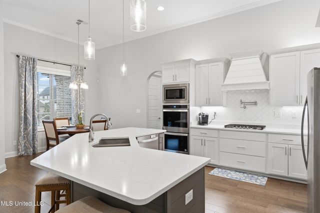 4435 Parish Row, Olive Branch, MS 38654