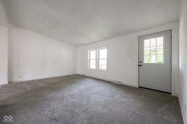 32 Martinsville Street, Greencastle, IN 46135