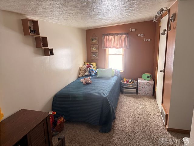 8686 National Road, Brookville, OH 45309