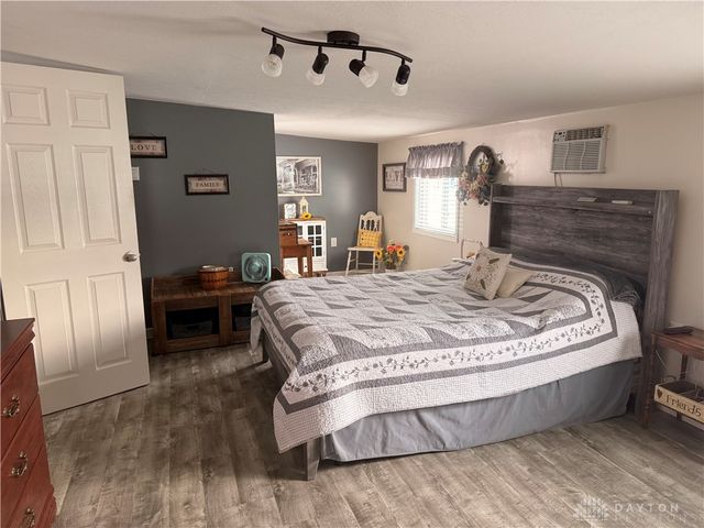 8686 National Road, Brookville, OH 45309