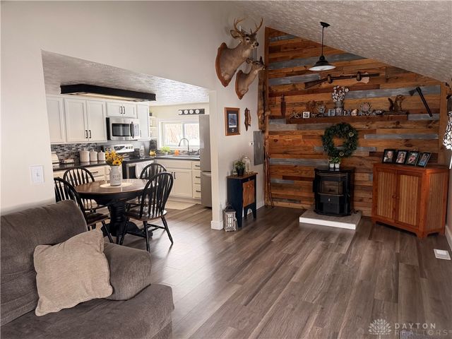 8686 National Road, Brookville, OH 45309