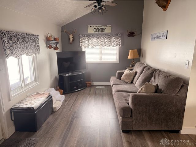 8686 National Road, Brookville, OH 45309