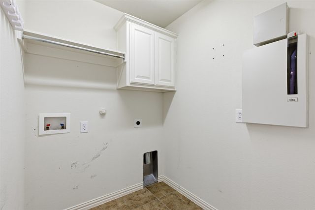 7114 Waterbury Drive, Rowlett, TX 75089