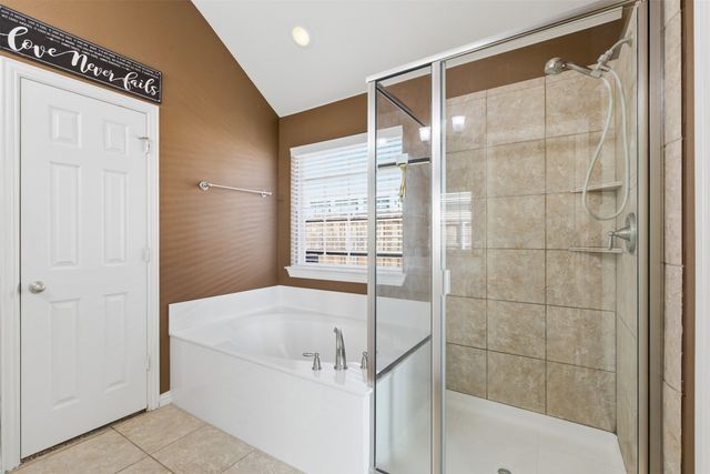 7114 Waterbury Drive, Rowlett, TX 75089