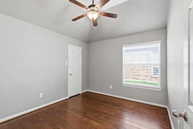 7114 Waterbury Drive, Rowlett, TX 75089