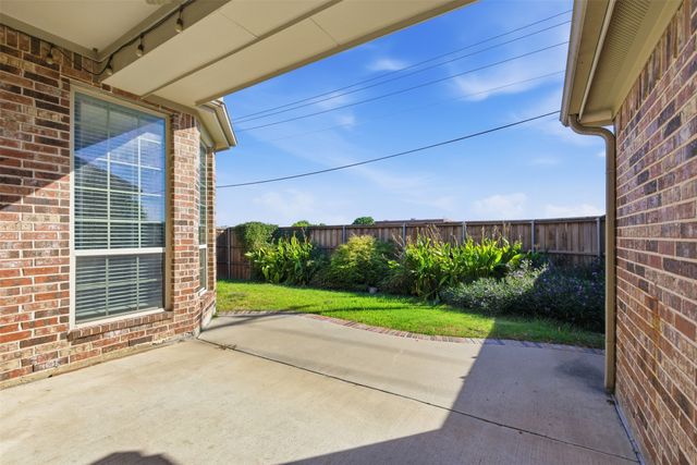 7114 Waterbury Drive, Rowlett, TX 75089