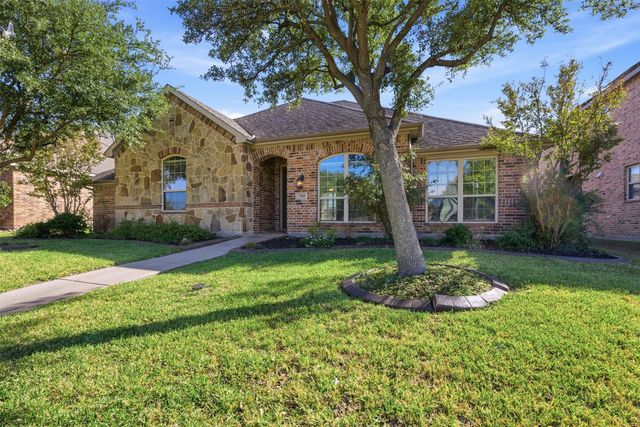 7114 Waterbury Drive, Rowlett, TX 75089