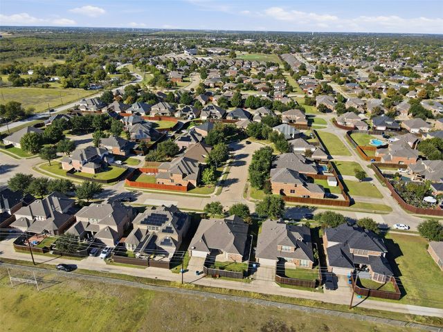 7114 Waterbury Drive, Rowlett, TX 75089