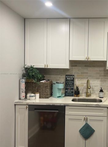 1401 SW 134th Way 305C, Pembroke Pines, FL 33027