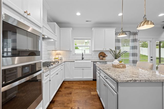 1323 Neyland Circle, Hixson, TN 37343