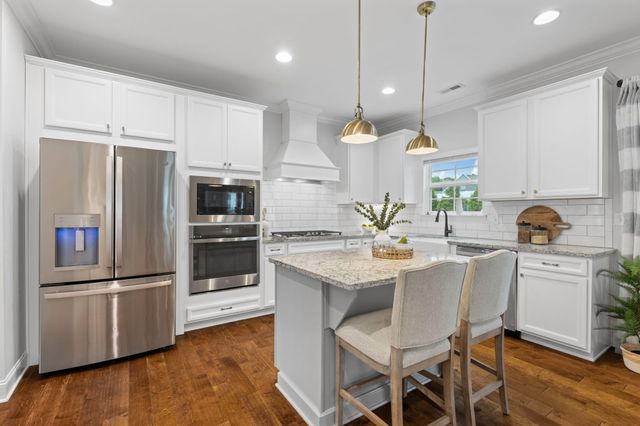1323 Neyland Circle, Hixson, TN 37343