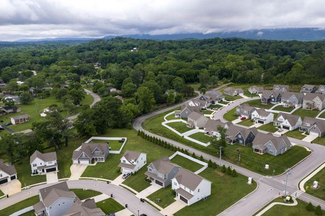 1323 Neyland Circle, Hixson, TN 37343