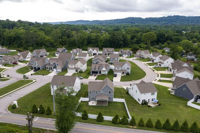 1323 Neyland Circle, Hixson, TN 37343