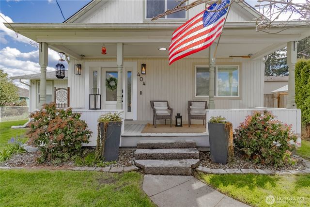 404 Factory Street SE, Orting, WA 98360