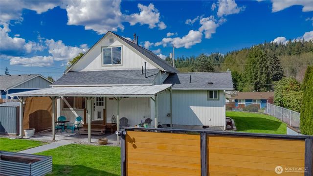 404 Factory Street SE, Orting, WA 98360