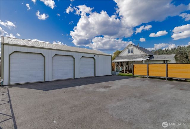404 Factory Street SE, Orting, WA 98360