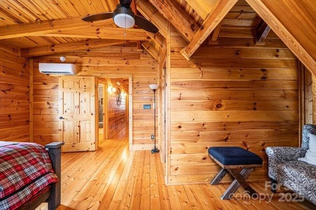 1818 W Paradise Harbor Drive 172, Connelly Springs, NC 28612