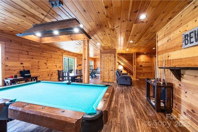 1818 W Paradise Harbor Drive 172, Connelly Springs, NC 28612
