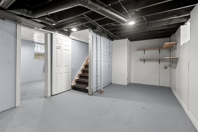 725 Gayle Avenue, Kalamazoo, MI 49048