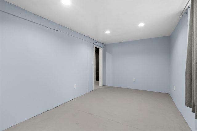 725 Gayle Avenue, Kalamazoo, MI 49048