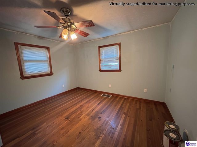 9022 Wanlou Drive, Louisville, KY 40272