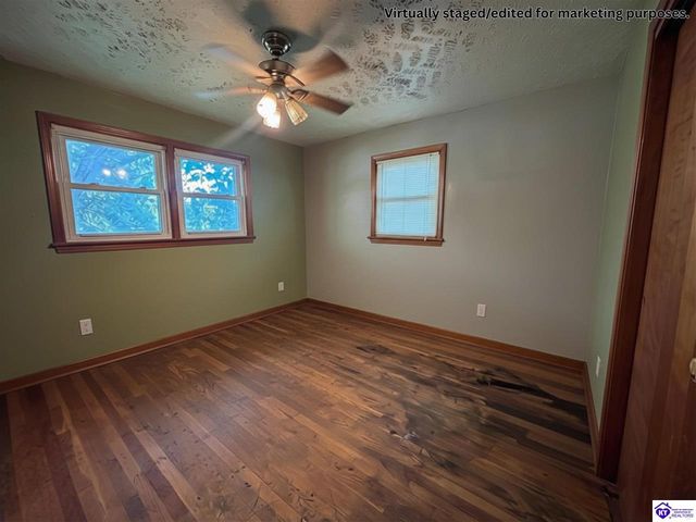 9022 Wanlou Drive, Louisville, KY 40272