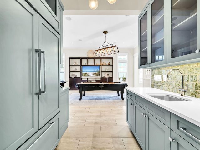 71 Dolphin Street, Destin, FL 32541