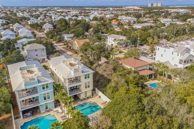 71 Dolphin Street, Destin, FL 32541