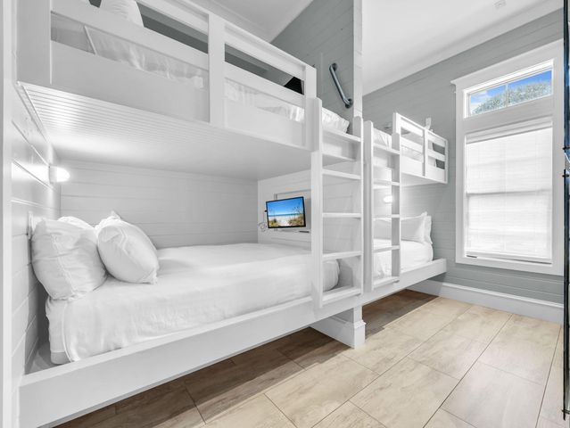 71 Dolphin Street, Destin, FL 32541