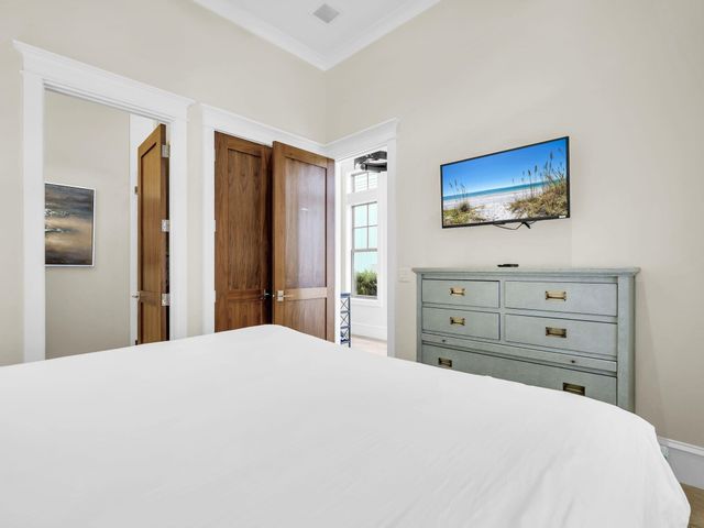 71 Dolphin Street, Destin, FL 32541