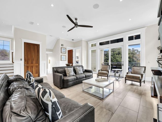 71 Dolphin Street, Destin, FL 32541