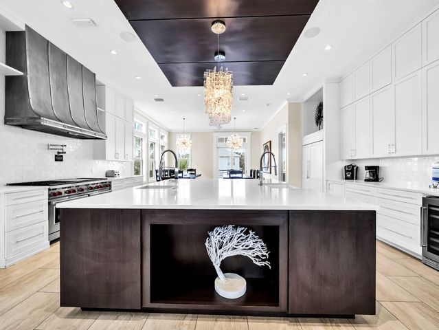 71 Dolphin Street, Destin, FL 32541