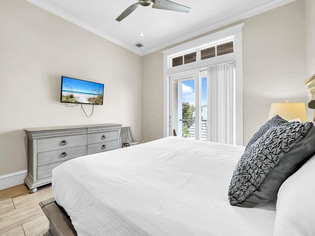 71 Dolphin Street, Destin, FL 32541