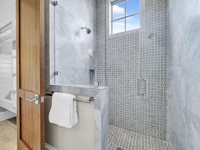 71 Dolphin Street, Destin, FL 32541