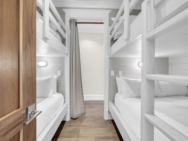 71 Dolphin Street, Destin, FL 32541