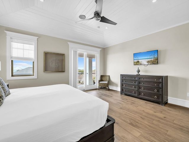 71 Dolphin Street, Destin, FL 32541