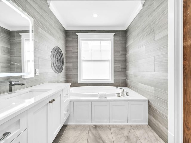 71 Dolphin Street, Destin, FL 32541