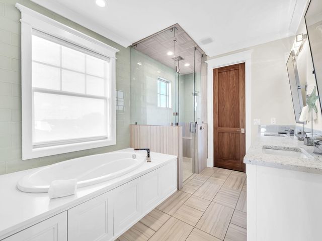 71 Dolphin Street, Destin, FL 32541